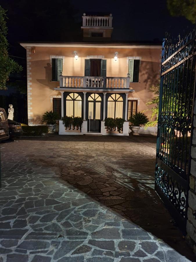B&B Villa Fiorini Moniga del Garda Exteriér fotografie