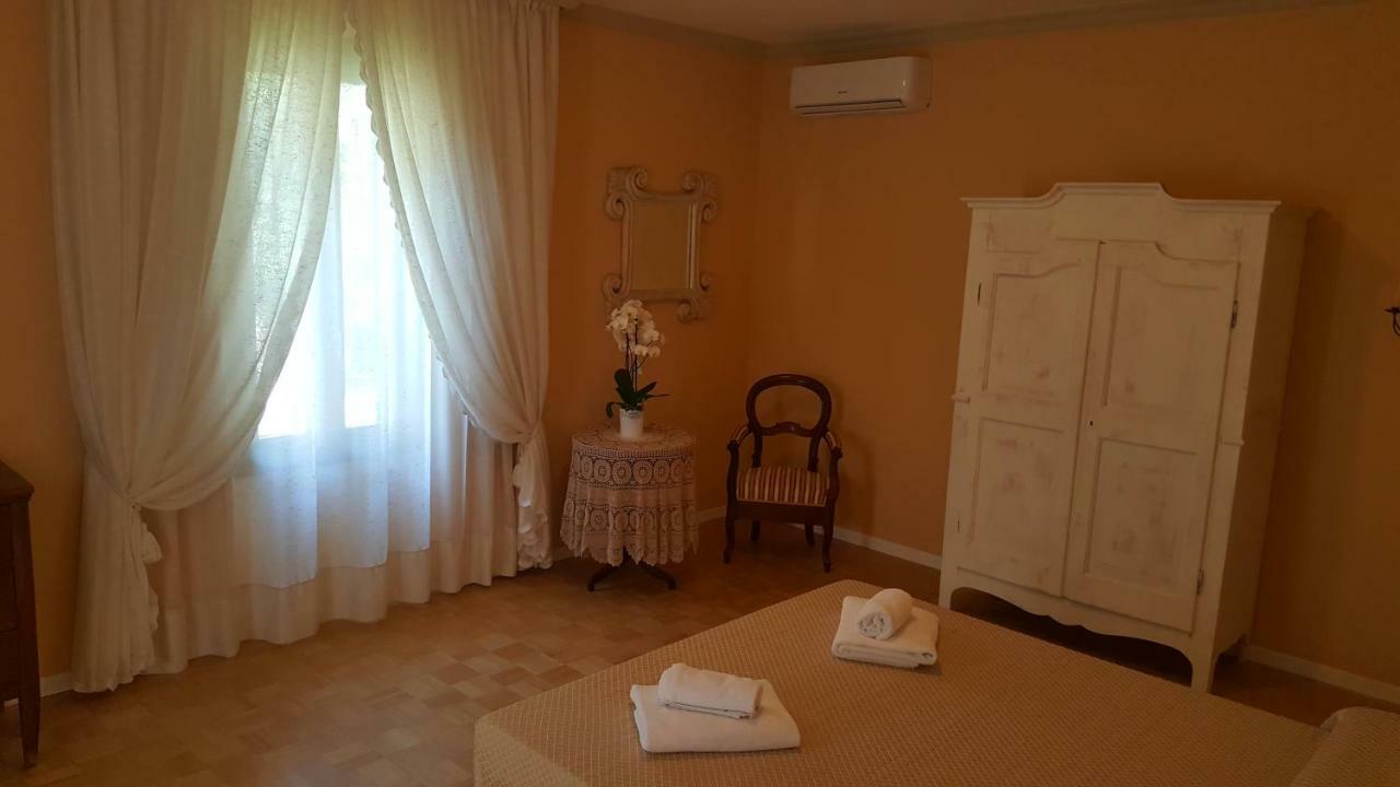 B&B Villa Fiorini Moniga del Garda Exteriér fotografie